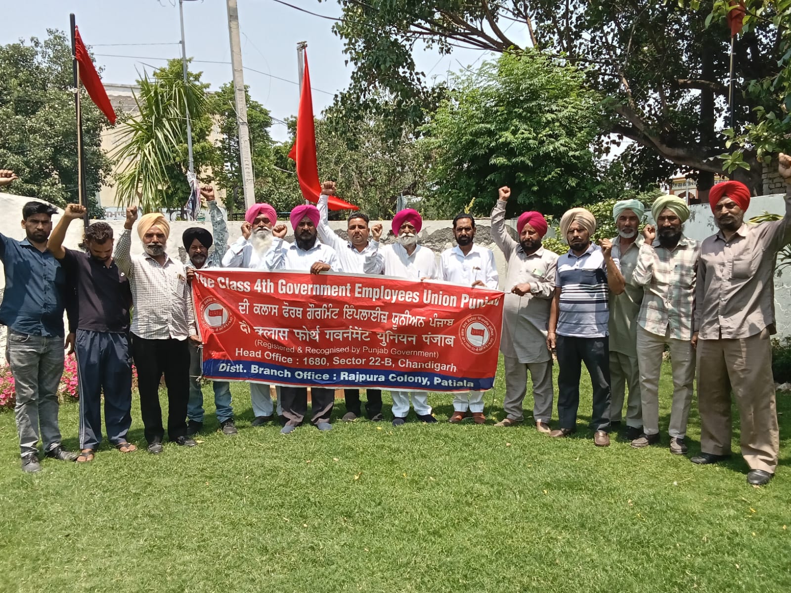 Indefinite dharna at Van Bhawan from 26th May for permanent appointment of temporary employees and other demands.